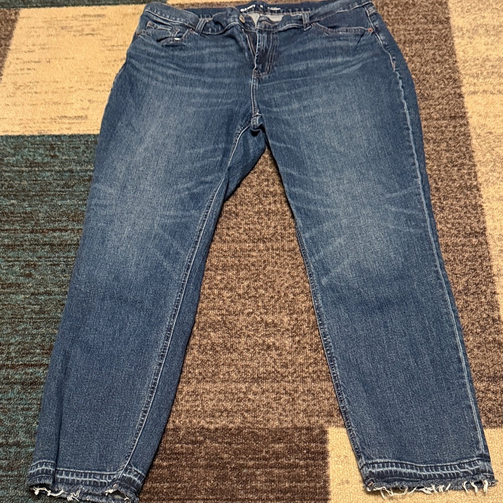 Old Navy Women's Mid Rise Boyfriend Cropped Blue Jeans 14 Tall